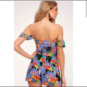 Lulu’s Tropical blue multi floral print off the shoulder romper Sz L